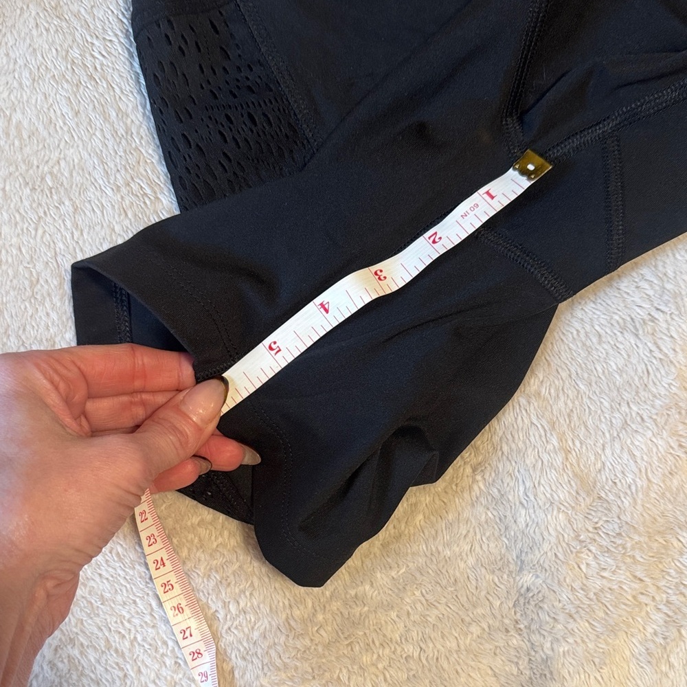 PINK Victoria's Secret || Pink Active Bike Shorts (M) - Picture 9 of 10